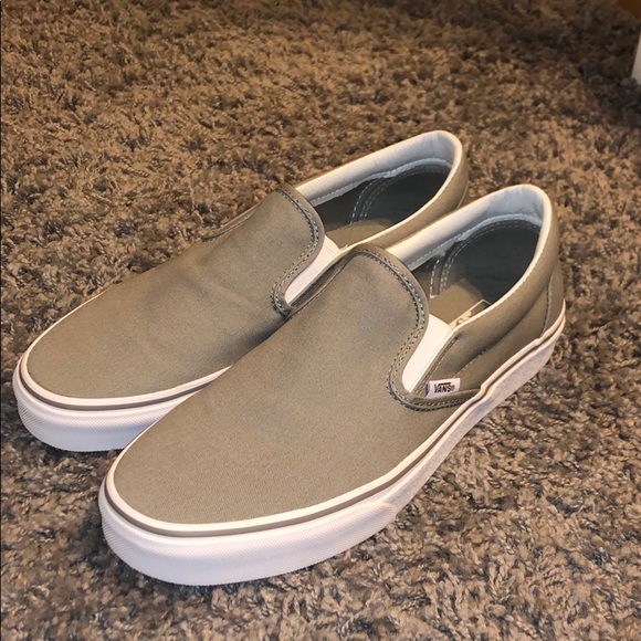 vans slip on 9.5